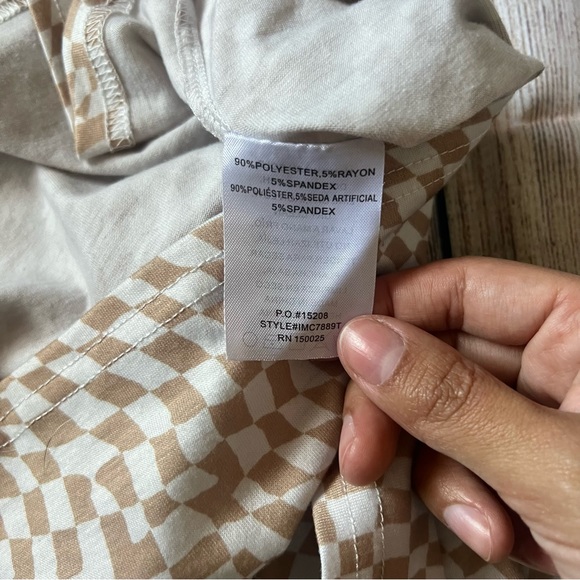 ▪️Checkered Tee▪️ - Picture 4 of 5